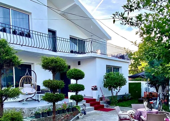 Artists Guest House